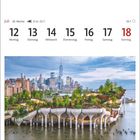 Kalenderseite: Juli, Woche 28. Daten: 12–18, Montag bis Sonntag. Bild: Parkanlage Little Island, Skyline von New York City im Hintergrund.