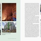 Zaporizhzhia ist seit Beginn des großen Krieges unter ständigem Beschuss. Gebäude reagieren unterschiedlich auf Beschuss. Fotos zeigen zerstörte Gebäude, darunter eines mit Feuer.