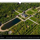 "September", "Das Palais im Herzen des Großen Gartens." Luftaufnahme eines Parks mit geometrischen Wegen, Palast und Teich.