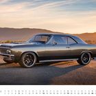 "1967er Chevrolet Chevelle SS" steht unten. Ein dunkler Oldtimer auf einer Straße, im Hintergrund eine Landschaft bei Sonnenuntergang.
