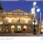 Mailänder Scala in Mailand, Italien. Beleuchtetes historisches Gebäude bei Nacht mit prächtiger Fassade und Laternen.