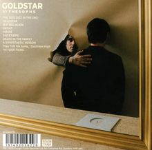 GOLDSTAR BY THESOPHS. Albumtitel und Songliste auf beigefarbenem Hintergrund. Mann durchwandert Wand, hält anderen.