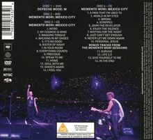 Rückseite einer Musik-Veröffentlichung von Depeche Mode mit Titelliste. Live-Auftritt vor großem Publikum. PG-Hinweis unten.