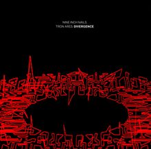 Text: "NINE INCH NAILS TRON ARES: DIVERGENCE". 
Starkes rotes, abstraktes Muster auf schwarzem Hintergrund.