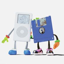 Auf einem Bildschirm, mit Strichmännchen-Illustration. Ein MP3-Player und eine Diskette stehen mit Kulleraugen und Gliedmaßen.