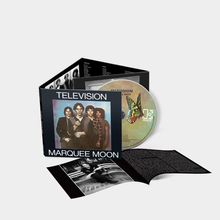 CD-Hülle mit der Aufschrift "TELEVISION MARQUEE MOON", eine CD und ein Booklet mit Texten.