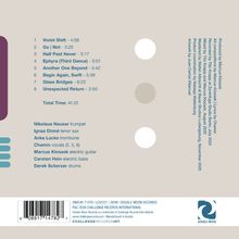 Trackliste und Zeiten, Musiker und Ort der Aufnahme. Rechts unten das Logo von Double Moon Records. Abstrakte Grafik.