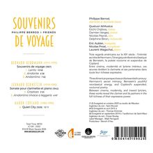 "Souvenirs de Voyage" in Gelb. Namen: Bernard Herrmann, Leonard Bernstein, Aaron Copland. Es handelt sich um ein CD-Cover.