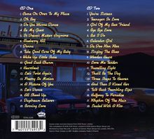Trackliste von zwei CDs, mit Titeln wie "Come On Over To My Place", "Oh Boy", "You're Sixteen", "Teenager In Love". Hintergrund: Restaurant.