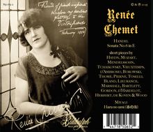 Renée Chemet, Händel Sonata No. 6 in E, kurze Stücke von Haydn, Mozart, etc. Schwarz-weißes Foto einer Frau mit Geige.