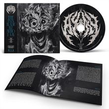 "The Pain Made Me Who I Am." Groteskes Gesicht in Schwarz-Weiß auf Hülle, CD und Booklet.