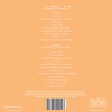 Playlist mit zwei Teilen: "Sunset" und "Sunrise". Enthält Titel wie "Belleza", "Ocean Glow". Logo unten links.