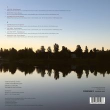 Titel: THE FOX, FELDLYF, DESORIENTED, MINOR ISSUES, THE TWO, ANY DAY NOW, SERENITY NOW. Silhouette von Bäumen am Wasser.