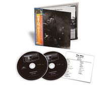 CDs mit "Quadrophenia" von "The Who". Japanische Schriftzeichen auf einem farbigen Streifen. Cover mit Motorradfahrer.