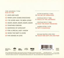 Trackliste mit Titeln: "Kiss of Fire", "Love and Hate", "The Art of Forgiving". Verschiedene Komponisten und Titelnummern.