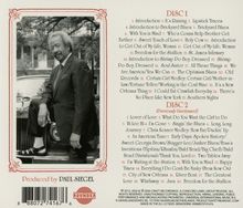 Texte: DISC 1 und DISC 2, darunter Liedtitel. Produziert von Paul Siegel. Barcode. Rotes Logo links unten.  
Schwarz-Weiß-Foto eines Mannes im Anzug, steht neben einem Auto.