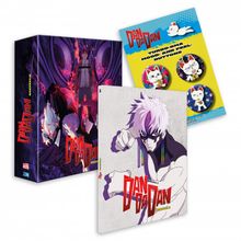 "Dandadan" in roter Schrift. Comics mit dynamischen, bunten Manga-Charakteren; ein dunkel gehaltenes Cover, ein helles Cover.