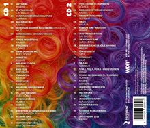 CD 1 und CD 2 mit Musiktiteln und Künstlern. Hintergrund aus bunten, ineinander verflochtenen Schnüren in Rot, Grün und Violett.
