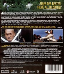 „EINER DER BESTEN FILME ALLER ZEITEN!“ Zitat von Joel Siegel. Beschreibung: Meisterkrieger suchen gestohlenes Schwert. Bild: Kämpfende Menschen in traditioneller Kleidung.