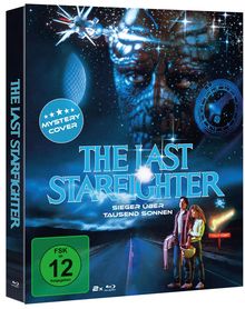 „THE LAST STARFIGHTER“ steht in großen Buchstaben. Ein Raumschiff und ein Sternenhimmel sind abgebildet.