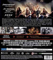 „Elektrisierend!“ – Rolling Stone UK; „Ein absolutes Muss!“ – Metal Hammer UK. Bild: Iron Maiden in Aktion mit Fanszenen.