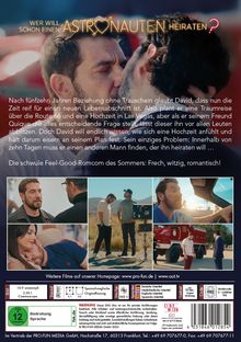 Wer will schon einen Astronauten heiraten? Enthält Szenen einer romantischen Komödie, zeigt zwei Männer in inniger Pose.