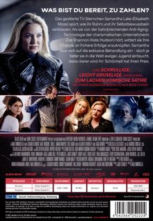 "Was bist du bereit, zu zahlen?" zeigt eine blonde Frau mit ernstem Blick und einer beunruhigenden Szene unten.