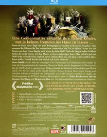 Eine Geißenmutter ermahnt ihre sieben Kinder, nur ja keinen Fremden ins Haus zu lassen … Im Hintergrund stehen ziegenartige Figuren.