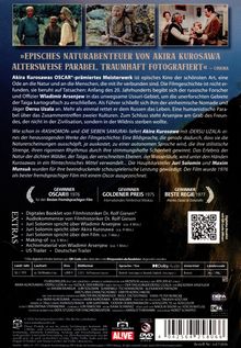 "Episches Naturabenteuer von Akira Kurosawa". Zwei Szenen zeigen Figuren in der Natur und einem Raum. Text abwechselnd weiß und gelb.