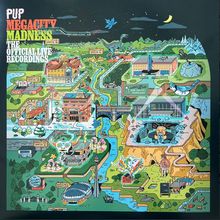 "PUFF MEGACITY MADNESS THE OFFICIAL LIVE RECORDINGS"; bunte, verspielte Karte einer Stadt mit Landschaft und Gebäuden.