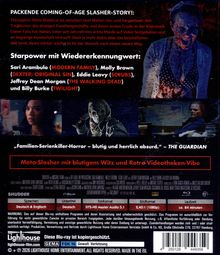 "PACKENDE COMING-OF-AGE SLASHER-STORY! Teenagerin Abbie … Wunsch nach einem neuen Weg. Starpower mit Wiedererkennungswert: Sari Arambulo, Molly Brown … Meta-Slasher mit blutigem Witz und Retro-Videotheken-Vibe." 

Oben rechts blutverschmierte Frau, unten drei Filmszenen. Unten diverse Logos, Rechtevermerk, FSK 16.