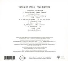 Veronika Varga, True Picture: 12 Musikstücke. Genre: Traditionelle Weltmusik, aufgenommen in Budapest.