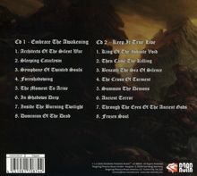 "CD 1" und "CD 2" Listen mit Titeln wie "Architects Of The Silent War". Rechts unten ein Wolf-Logo mit "ROAR". Hintergrund: Dunkle Berge.