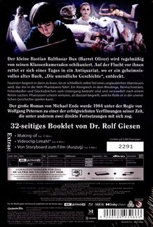 Der Text beschreibt die Geschichte von Bastian, der das Buch "Die unendliche Geschichte" entdeckt.