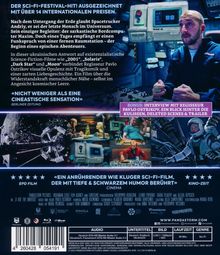 Ein Sci-Fi-Festival-Hit, ausgezeichnet mit über 14 Preisen. Text beschreibt einen Spacetrucker als letzten Menschen im Universum.