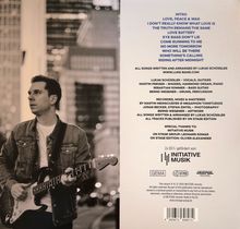 Songliste: Intro, Love, Peace & War, u.a. Links: Person mit Gitarre in urbanem Umfeld. Rechts: Texteinblendungen.