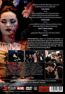 Texte: "definitiv nicht das Märchen, was eure Großmutter euch erzählt hat" – FILM THREAT. Schnee, Blut, strenge Miene.