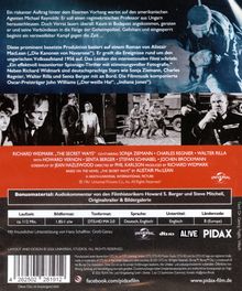 Ein riskanter Auftrag hinter dem Eisernen Vorhang wartet auf den amerikanischen Agenten Michael Reynolds. Eine prominente Besetzung basiert auf einem Roman von Alistair MacLean. Richard Widmark, „The Secret Ways“, Co-starring Sonja Ziemann.