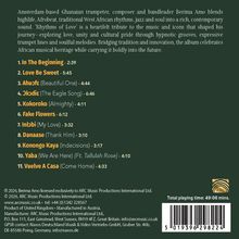 Eine Liste von Liedtiteln und Zeiten, ein Text über Berima Amo, ein Barcode und ein goldenes Logo unten rechts.