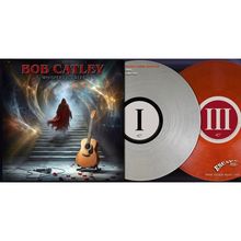 "Bob Catley, Whispers & Tales". Eine Treppe führt in einen leuchtenden Tunnel. Links eine Gitarre, rechts farbige Platten.
