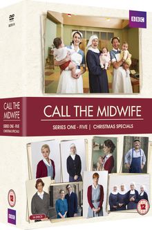 "Call the Midwife", Series One-Five, Christmas Specials. Oben posieren Krankenschwestern mit Babys.