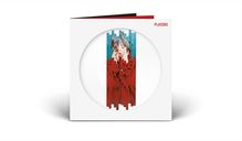 "PLACEBO" steht in roter Schrift oben rechts. Ein Porträt eines Menschen in rotem Mantel im Vordergrund.