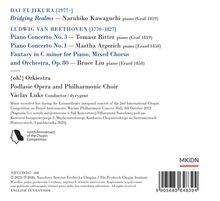 Musikstücke von Dai Fujikura und Ludwig van Beethoven, aufgeführt von verschiedenen Pianisten. Orkiestra und Chor unter Václav Luks. 100-jähriges Jubiläum des Chopin-Wettbewerbs.