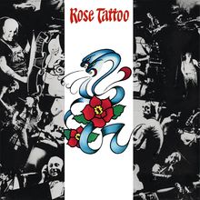 Text: "Rose Tattoo". Illustration: Eine blaue Schlange umwickelt rote Rosen. Hintergrund: Schwarz-weiße Konzertfotos.
