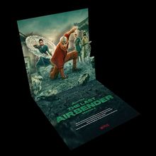 „AVATAR: THE LAST AIRBENDER“ und „SEASON 2“ prangen in grünen Buchstaben. Figuren in dynamischer Kampfpose.