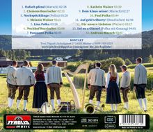 Titel der Lieder und Kontaktinformationen in verschiedenen Farben. Fünf Personen in Tracht stehen auf einer Wiese mit Instrumenten.