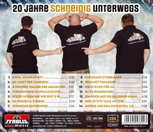 "20 Jahre Schneidig Unterwegs" oben, darunter 14 Lieder mit Zeiten. Drei Männer von hinten mit Bandlogo auf T-Shirts.