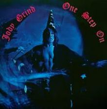 Texte: "Jody Grind", "One Step On". Dunkle, mystische Illustration mit einer Person in einem Zauberhut.