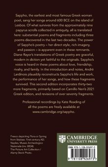 Text beschreibt Sapphos Gedichte. Übersetzungen betonen Stil und Themen wie Liebe. Aufnahmen bei cambridge.org/sappho. Unten rechts ein Logo von Cambridge University Press.