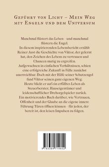 Text: „Geführt von Licht – Mein Weg mit Engeln und dem Universum“. Beschreibung eines inspirierten Lebenswegs. Enthält Barcode.